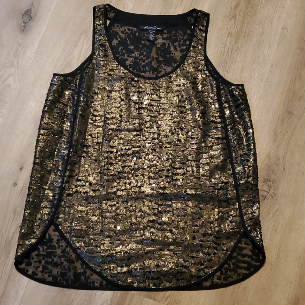 Kenneth Cole top